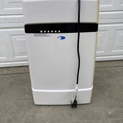 Whynter  Portable AC    Working Like New.  All Pipes. included And Remote Control. 