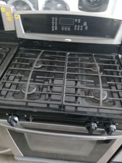 Whirl pool Gas Oven/Range-Free delivery 