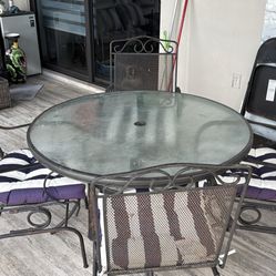 ROUND GLASS METAL TABLE 4 CHAIRS 