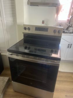 Electric stove (never used)