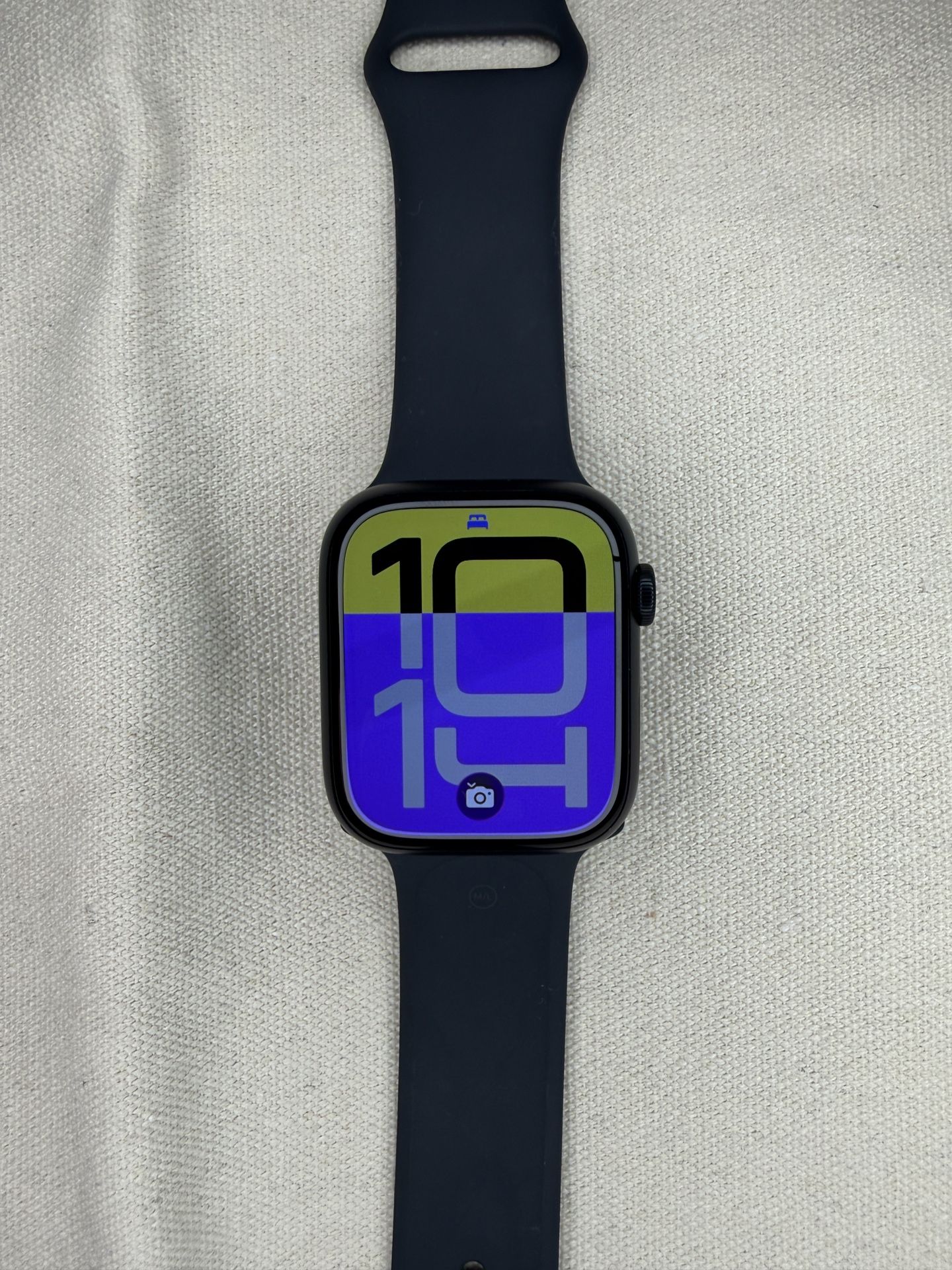 Apple Watch Series 8 45mm GPS Midnight Aluminum Like New!