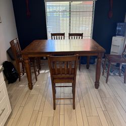Expandable Oak Dinning Table