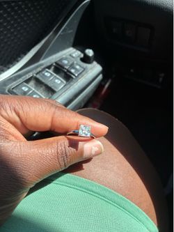 1 Carat Princess Diamond Cut Moissanite Ring