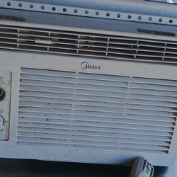 Midea Air Conditioner 5000btu