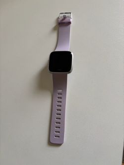 Fitbit Versa Lite 40mm Smartwatch Silver Case Purple Band