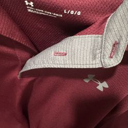Under armor shirt size large