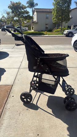 Dog stroller