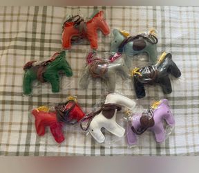 Different color horse keychains