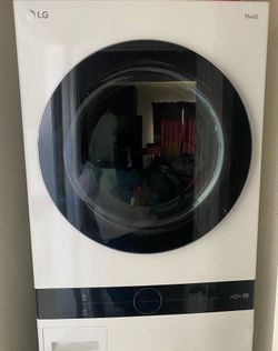 stackable washer and dryer working