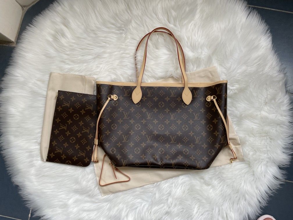 Louis Vuitton Neverfull MM monogram Tote Beige