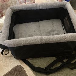 Dog booster seat *new