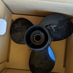 Suzuki Propeller 11 1/2 X 10