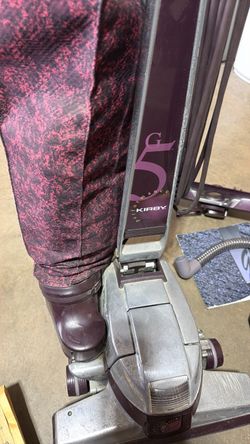 Kirby G5 vacuum w/ accessories & bags