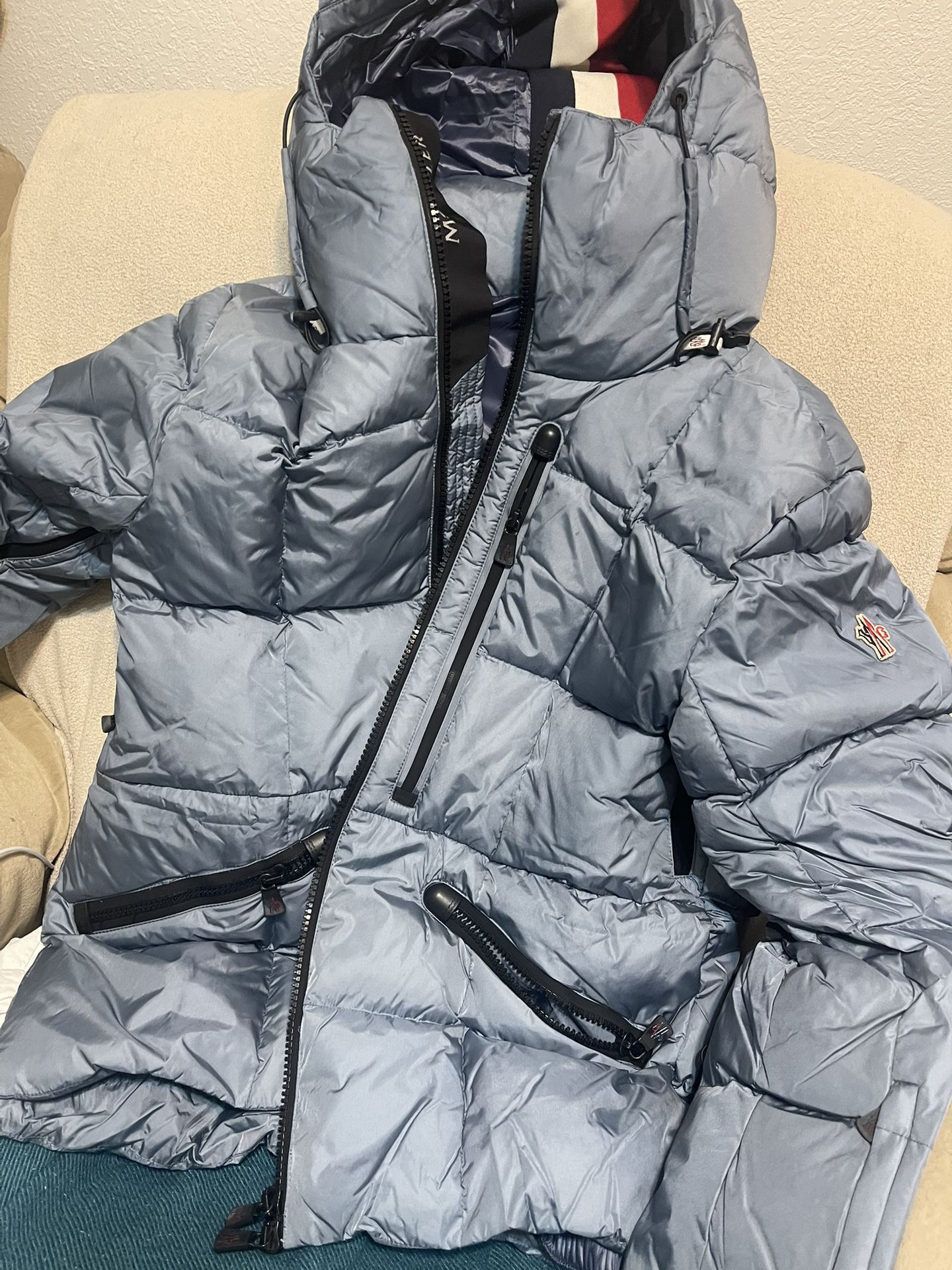moncler puffer jacket authentic size 3