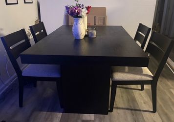 Black and grey dinning table