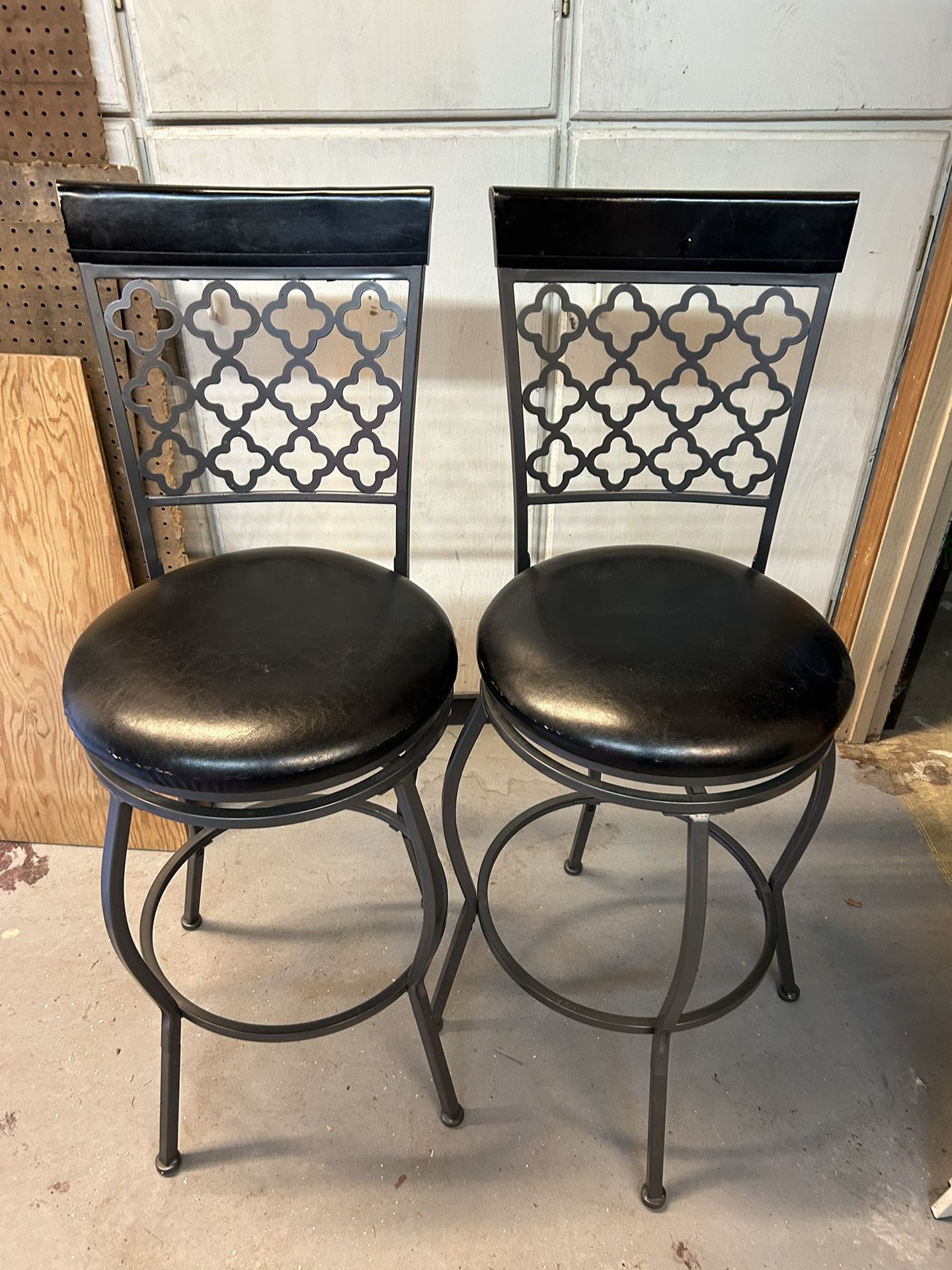 Set of 2 Swivel Bar Stools