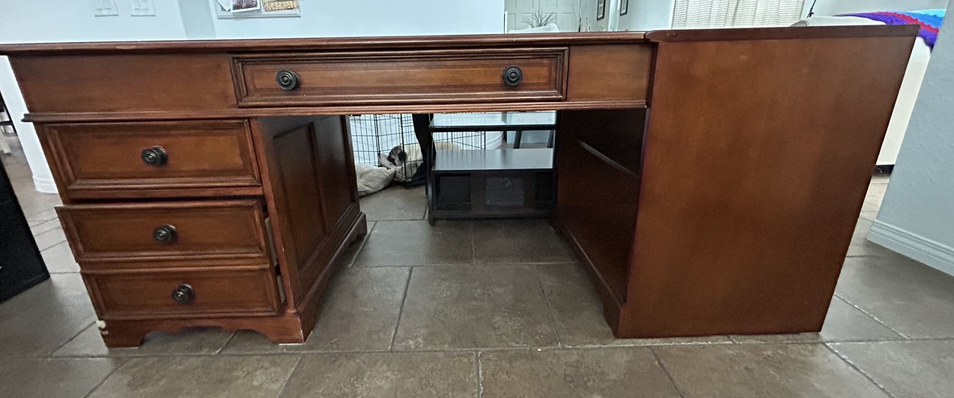 FREE: Office Desk With Or Without Cabinet
