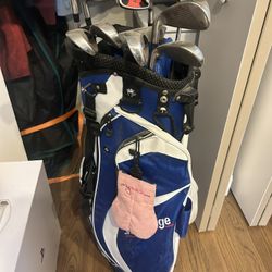 Womens Golf Clubs/Bag