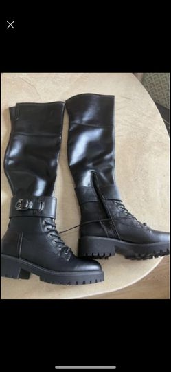 Women Boots Size 8