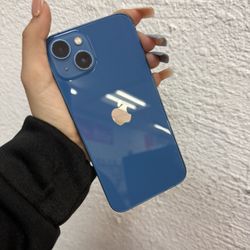 IPHONE 13 128GB UNLOCKED✅