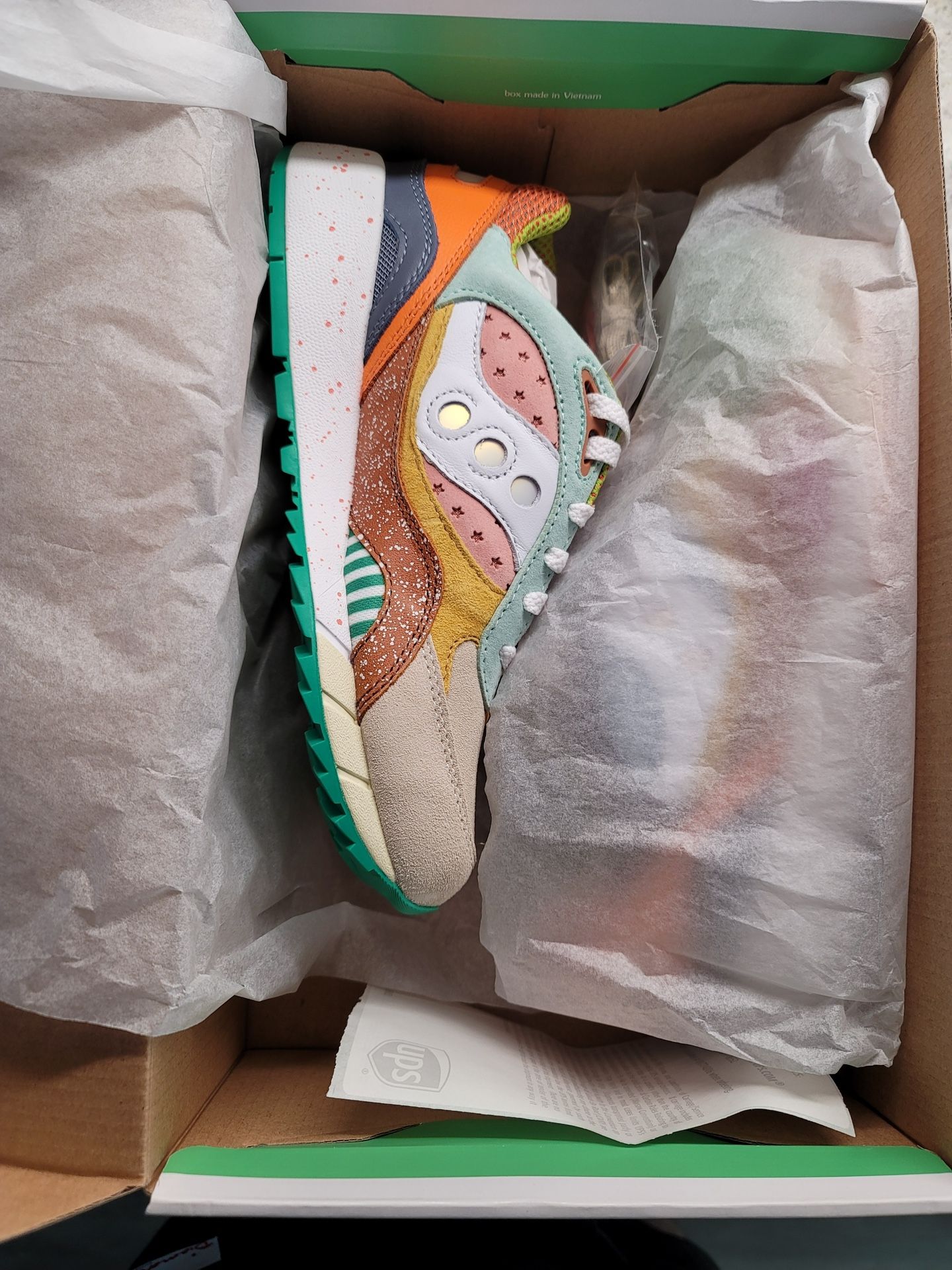 Saucony Shadow 6000 Food Fight
