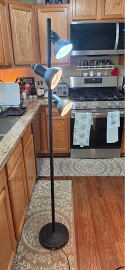 3-Head Adjustable Floor Lamp