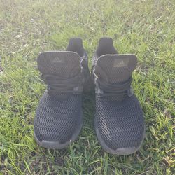 Adidas Men 9.5
