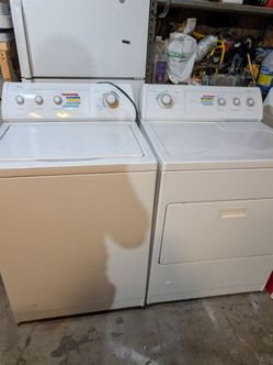 Whirlpool Washer And Gas Dryer