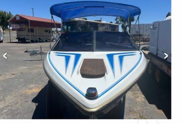 1982 SKI CENTURION 20 - $7,650 (Chowchilla)