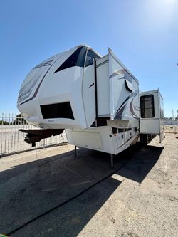 2013 Dutchmen Voltage V3950