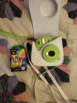 Polaroid Instax Mini 9 Bundle