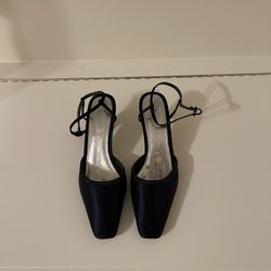 Navy Heels Size 8.5