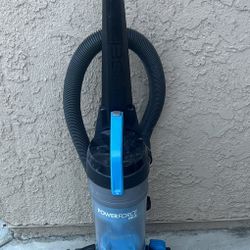 BISSELL Power Force Helix Bagless Upright Vacuum 