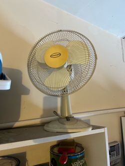 Feature Comforts Desktop Table Fan
