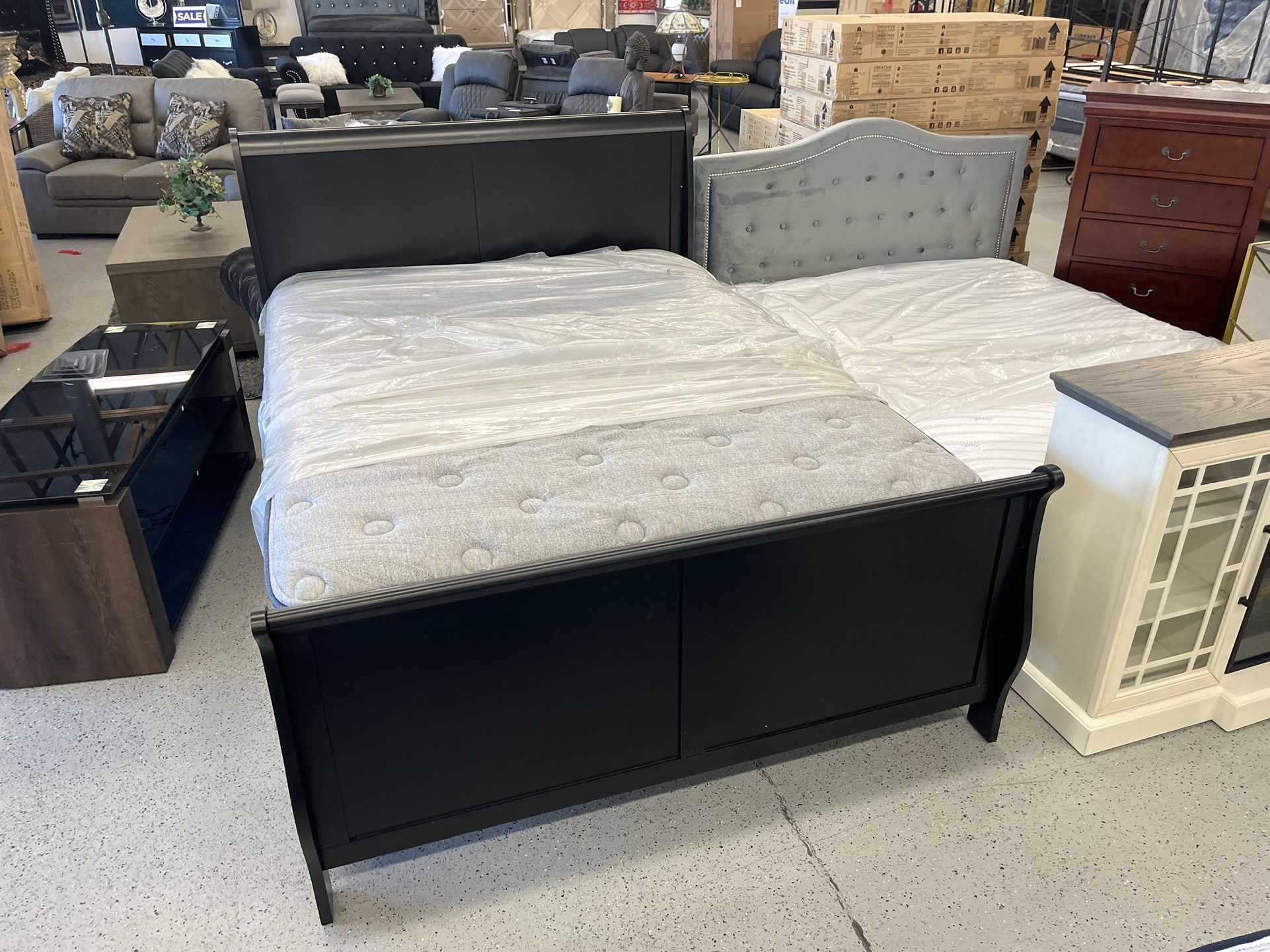 Furniture Mattress Boxspring Bunkbed Bedframe Chest Dresser Mirror Nightstand