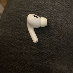 Left Air Pod Pro 2 