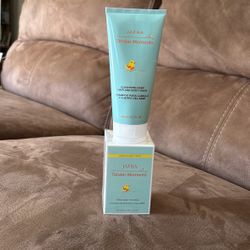 Perfume Y Crema Por $32 Dólares 