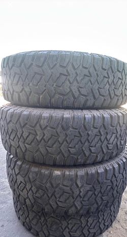 37x12.50R17 FURY COUNTRY HUNTER R/T BRAND NEW 37in SPARE INCLUDED IN SALE