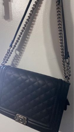 Channel purse