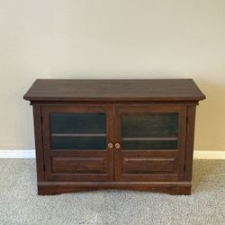 Free TV stand