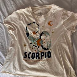 🦂Scorpio T-shirt by Anthropologie♏️