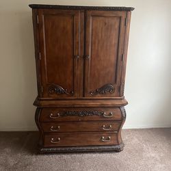 Armoire