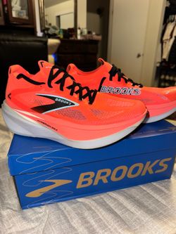 Brooks Hyperion max size 10
