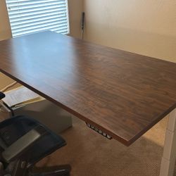Motorized Rising Desk And Chair