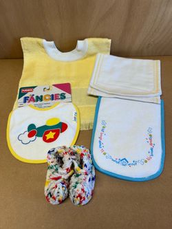 Baby items - all in 2 pictures for $7.