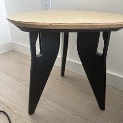 2x Hoek Side Tables/Stools