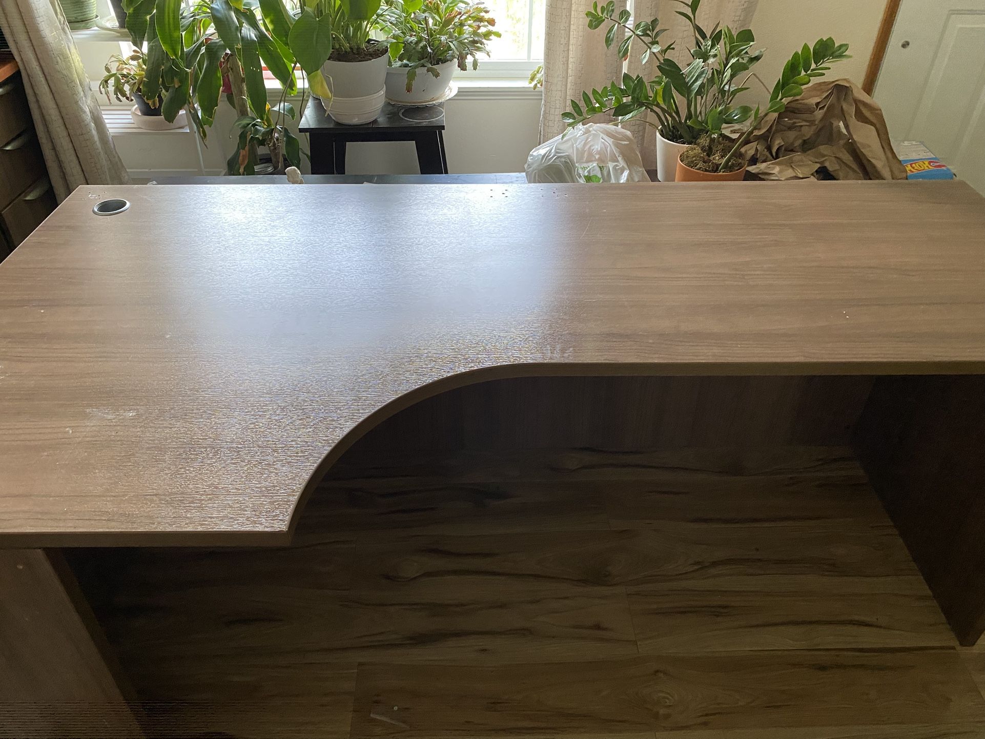 L-desk
