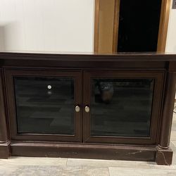 Twin Cabinet / TV Stand / Glass Doors
