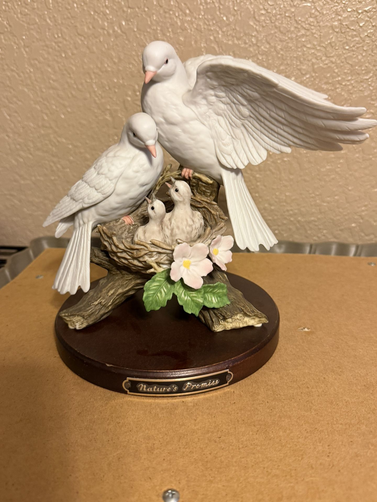 Home Interior Figurine 