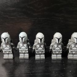 Unofficial Lego Mandalorians (Grey)